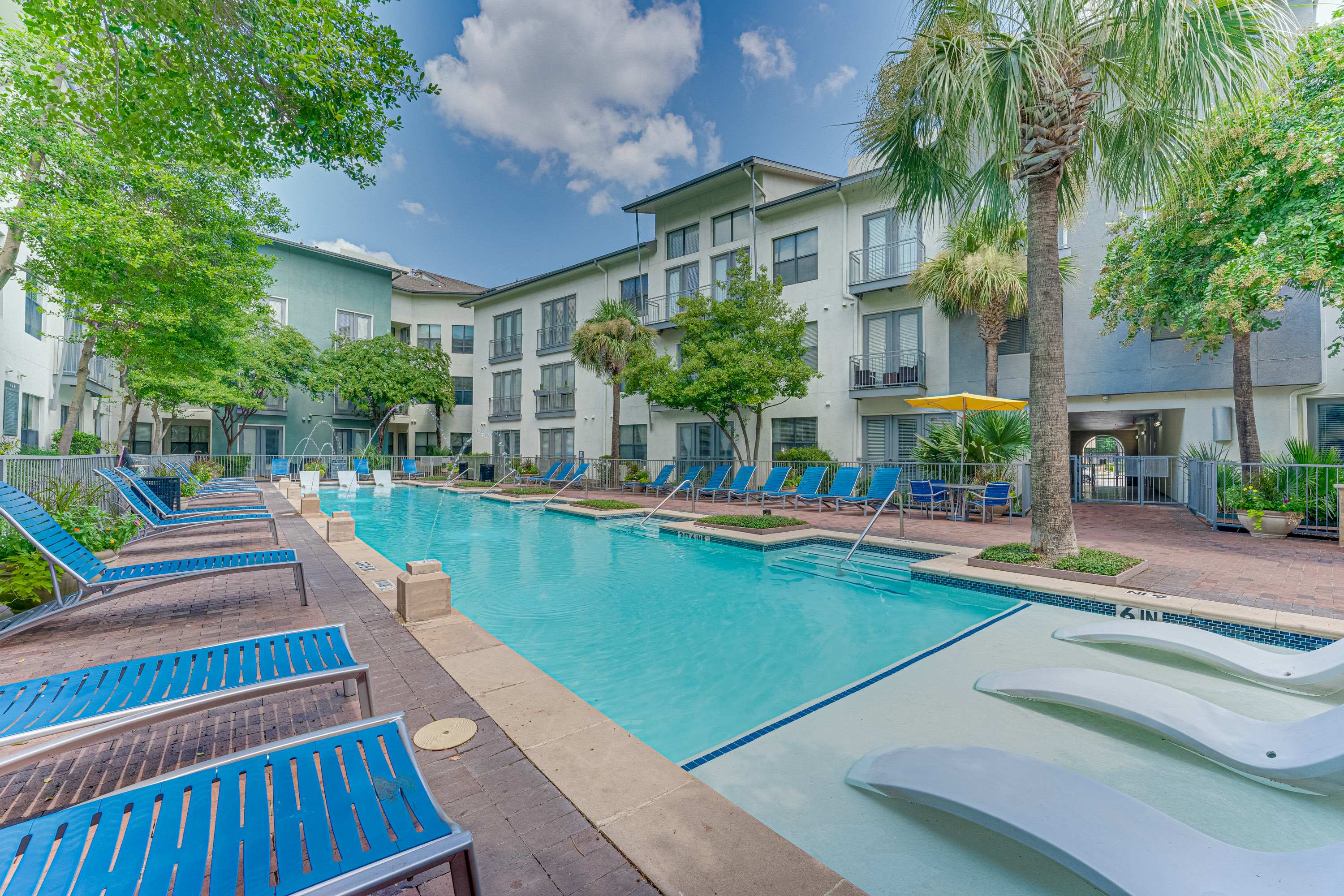 Studio apartment at The Montrose on Fitzhugh in Dallas